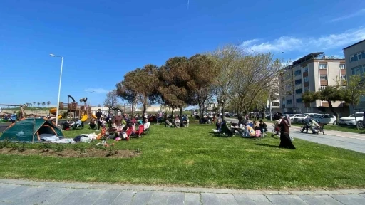 Samsun&rsquo;da sıcak hava etkisi: Sahil ve parklar dolup taştı
