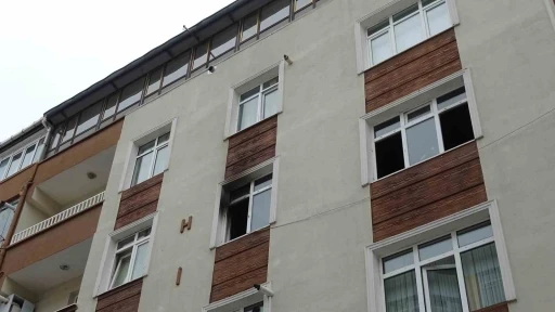 Samsun’da yangın paniği: Babasına kızıp evi ateşe verdi
