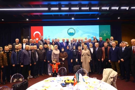 Samsun Kafkas &Ccedil;erkes Vakfı&rsquo;ndan iftar

