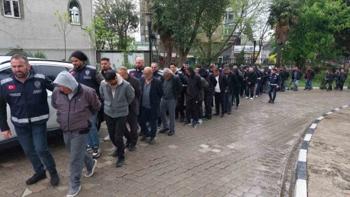 Samsun merkezli ’change’ araç operasyonunda 30 kişi adliyeye sevk edildi

