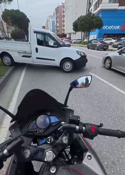 Samsun trafiğinde şoförsüz araç paniği: Yürekler ağza geldi
