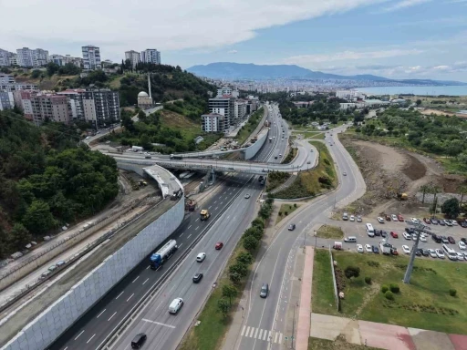 Samsun trafiğine neşter: 3 ulaşım projesi eş zamanlı s&uuml;r&uuml;yor
