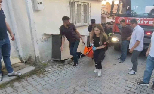 Samsun Vezirk&ouml;pr&uuml;&rsquo;de ev yangını: 1 ağır yaralı
