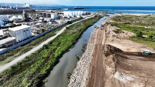 Samsun Yeni OSB’de drenaj tamamlandı, taş nakliyesi sürüyor
