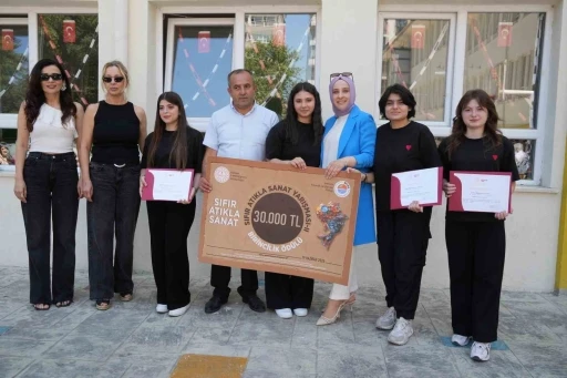 Samsunlu öğrencilerden &quot;Sıfır Atıkla Sanat Yarışması&quot;nda Türkiye birinciliği
