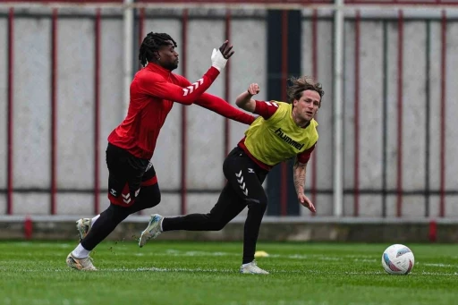 Samsunspor, Antalyaspor karşısında kötü gidişata ‘dur’ demek istiyor
