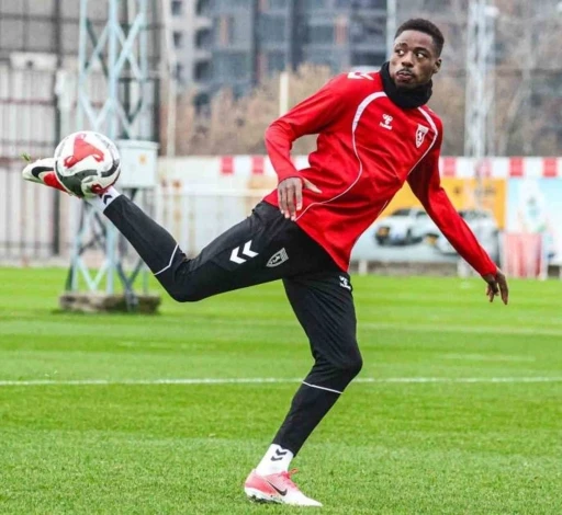 Samsunspor&rsquo;da Anthony Musaba&rsquo;nın s&ouml;zleşmesi feshedildi
