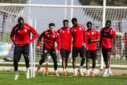 Samsunspor, Fatih Karag&uuml;mr&uuml;k deplasmanında galibiyet arıyor
