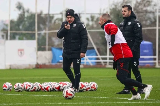 Samsunspor, Fenerbah&ccedil;e ma&ccedil;ı hazırlıklarına başladı
