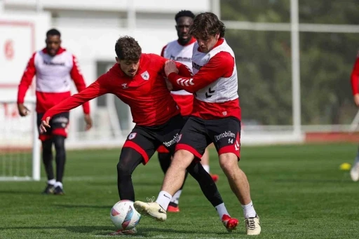 Samsunspor, Galatasaray maçının hazırlıklarına başladı
