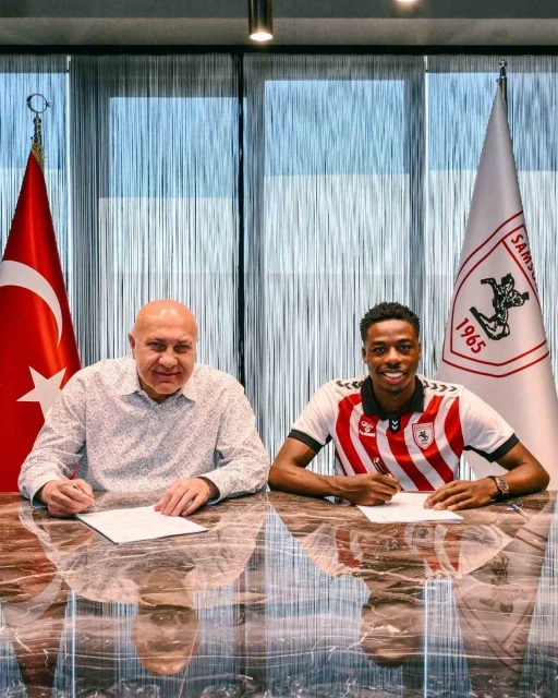 Samsunspor, Hollandalı Anthony Musaba ile 4 yıllık sözleşme imzaladı
