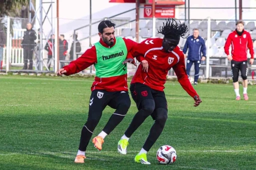 Samsunspor, Karadeniz derbisinden galibiyetle ayrılmak istiyor
