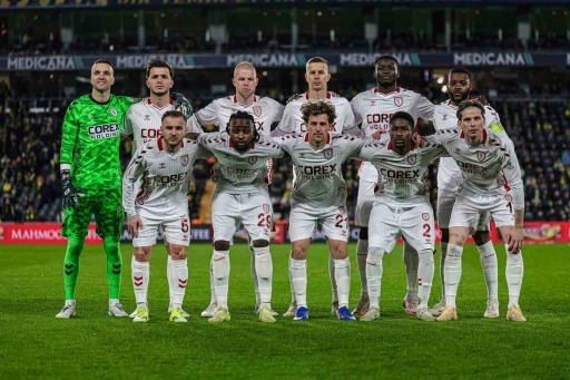 Samsunspor: "Tartışmalı hakem kararları geceye damga vurdu, m&uuml;cadelemiz g&ouml;rmezden gelindi"
