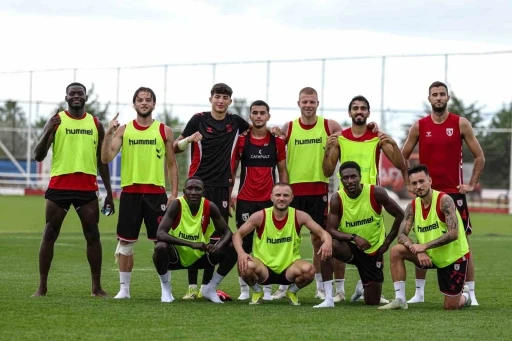 Samsunspor, yeni sezon hazırlıklarını s&uuml;rd&uuml;rd&uuml;

