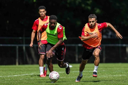 Samsunspor, yeni sezona Hollanda&rsquo;da hazırlanıyor
