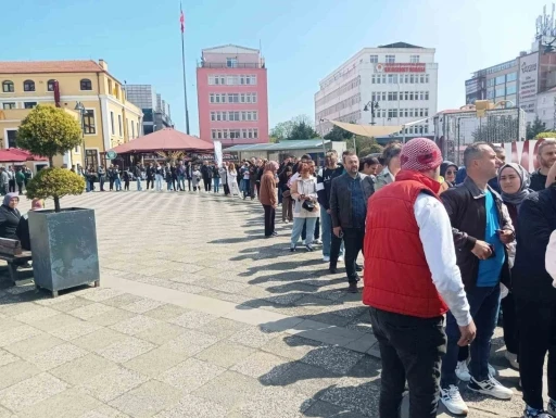 Samsunsporlu taraftarlardan Galatasaray maçına yoğun ilgi
