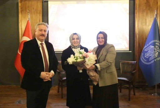 Sanat Melikgazi&rsquo;nin ilk programına b&uuml;y&uuml;k ilgi
