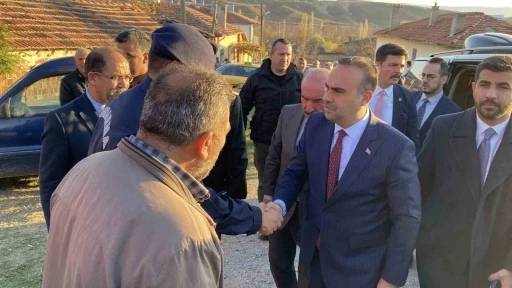 Sanayi ve Teknoloji Bakanı Kacır’dan şehit ailesine taziye ziyareti
