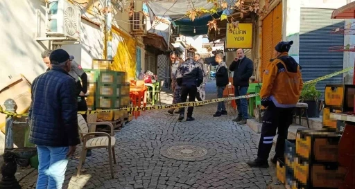 Sandalyede otururken bıçaklanarak öldürülmüştü: 17 yaşındaki sanığa 20 yıl hapis
