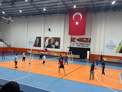 Sandıklı MYO G&uuml;z D&ouml;nemi Voleybol Turnuvası sona erdi
