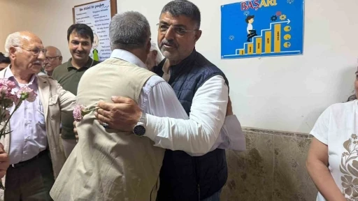 Şanlıurfa&rsquo;da 37 yıllık eğitim &ccedil;ınarına duygusal veda
