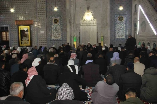 Şanlıurfa&rsquo;da 6 Şubat depremlerinde hayatını kaybedenler i&ccedil;in mevlit okutuldu
