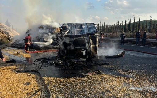 Şanlıurfa&rsquo;da aynı istikamette giden iki tır &ccedil;arpıştı: 1 &ouml;l&uuml;, 1 yaralı
