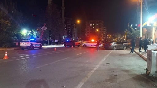 Şanlıurfa’da cadde ortasında silahlı kavga kamerada: 2 ağır yaralı
