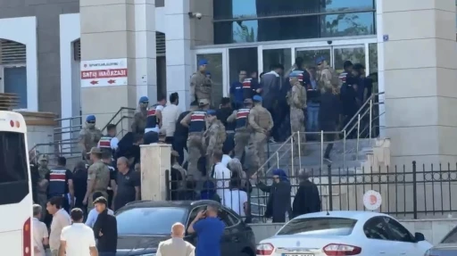 Şanlıurfa&rsquo;da dev uyuşturucu operasyonu: 69 g&ouml;zaltı
