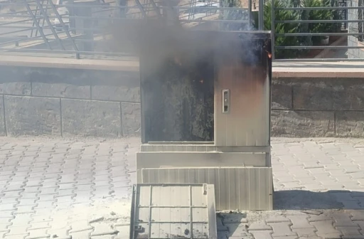 Şanlıurfa’da elektrik panosu alev alev yandı
