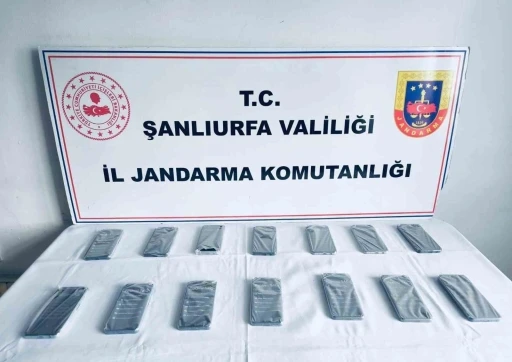 Şanlıurfa&rsquo;da ka&ccedil;ak cep telefonu operasyonu: 1 g&ouml;zaltı
