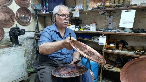 Şanlıurfa&rsquo;da kaybolmaya y&uuml;z tutan bakırcılık mesleği yeniden canlandı
