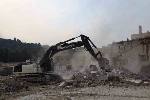 Şanlıurfa&rsquo;da kentsel d&ouml;n&uuml;ş&uuml;m &ccedil;alışmaları hızla s&uuml;r&uuml;yor
