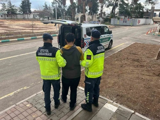Şanlıurfa&rsquo;da otomobilden hırsızlığa 1 g&ouml;zaltı
