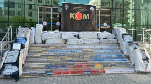 Şanlıurfa&rsquo;da saman balyaları arasında 40 bin paket ka&ccedil;ak sigara ele ge&ccedil;irildi
