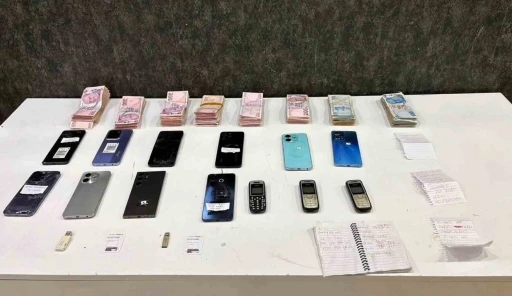 Şanlıurfa’da telefonla dolandırıcılık operasyonu: 9 tutuklama
