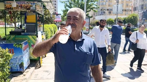 Şanlıurfa&rsquo;da termometreler 48 dereceyi g&ouml;sterdi
