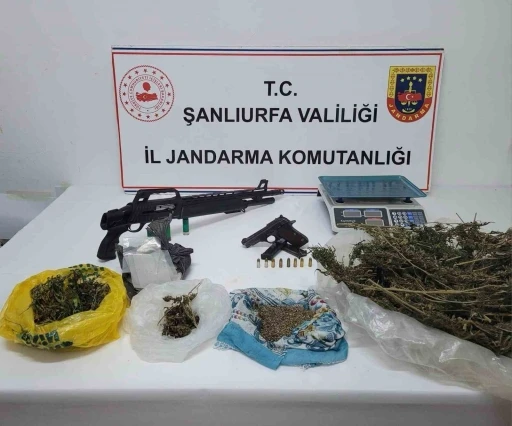 Şanlıurfa’da uyuşturucu madde ile silah ele geçirildi
