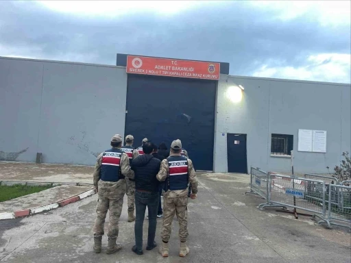 Şanlıurfa&rsquo;da uyuşturucu operasyonu: 3 tutuklama

