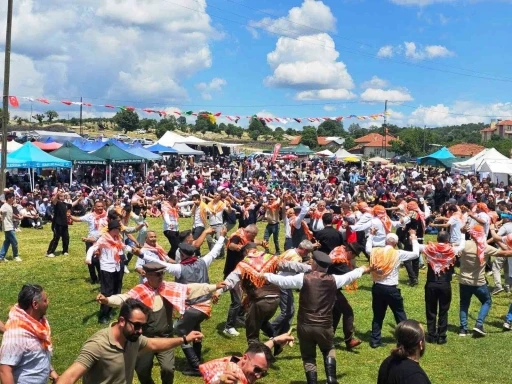 Şaphane&rsquo;de Y&ouml;r&uuml;k k&uuml;lt&uuml;r&uuml; coşkuyla yaşatıldı
