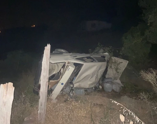Şarampole yuvarlanan araçtaki 3 kişi yaralandı
