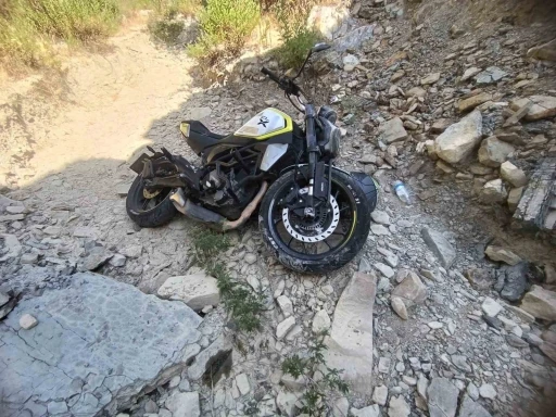 Şarampole yuvarlanan motosikletin sürücüsü yaralandı

