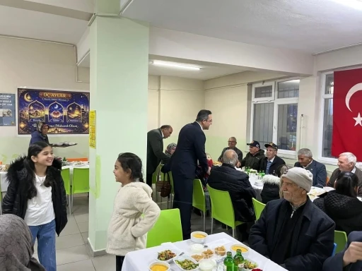 Sarıg&ouml;l&rsquo;de şehit aileleri ve gaziler onuruna iftar programı
