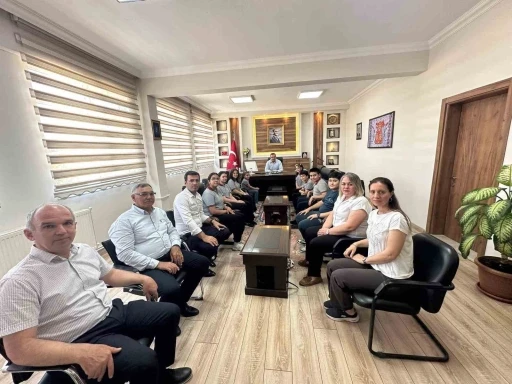 Sarıg&ouml;l&rsquo;&uuml;n gururu &ouml;ğrencilerden Kaymakam Dalak&rsquo;a ziyaret
