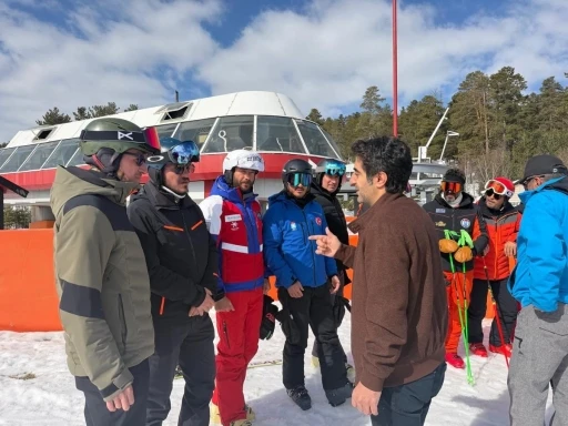 Sarıkamış&rsquo;ta Snowbord Antren&ouml;rl&uuml;k Kursu başladı
