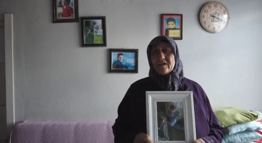 Sarıkamışlı anne 9 yıldır oğlundan haber bekliyor
