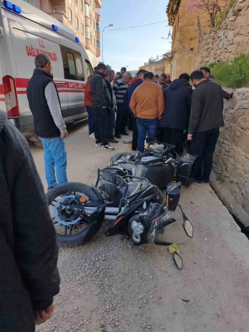 Sarıveliler&rsquo;de motosiklet kazası: 1 yaralı
