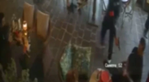 Sarıyer&rsquo;de AVM&rsquo;de silahlı saldırı: 1 yaralı, 16 yaşındaki ş&uuml;pheli tutuklandı
