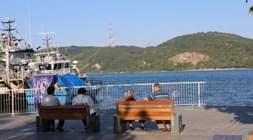 Sarıyer’de denizden gelen kötü koku vatandaşları rahatsız ediyor
