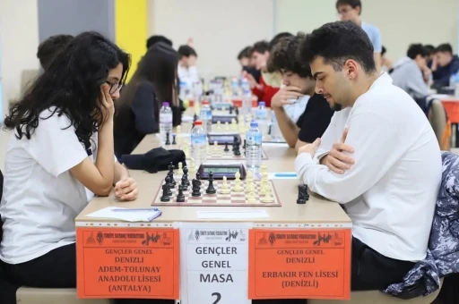 Satranç grup şampiyonası heyecanı Denizli’de yaşandı
